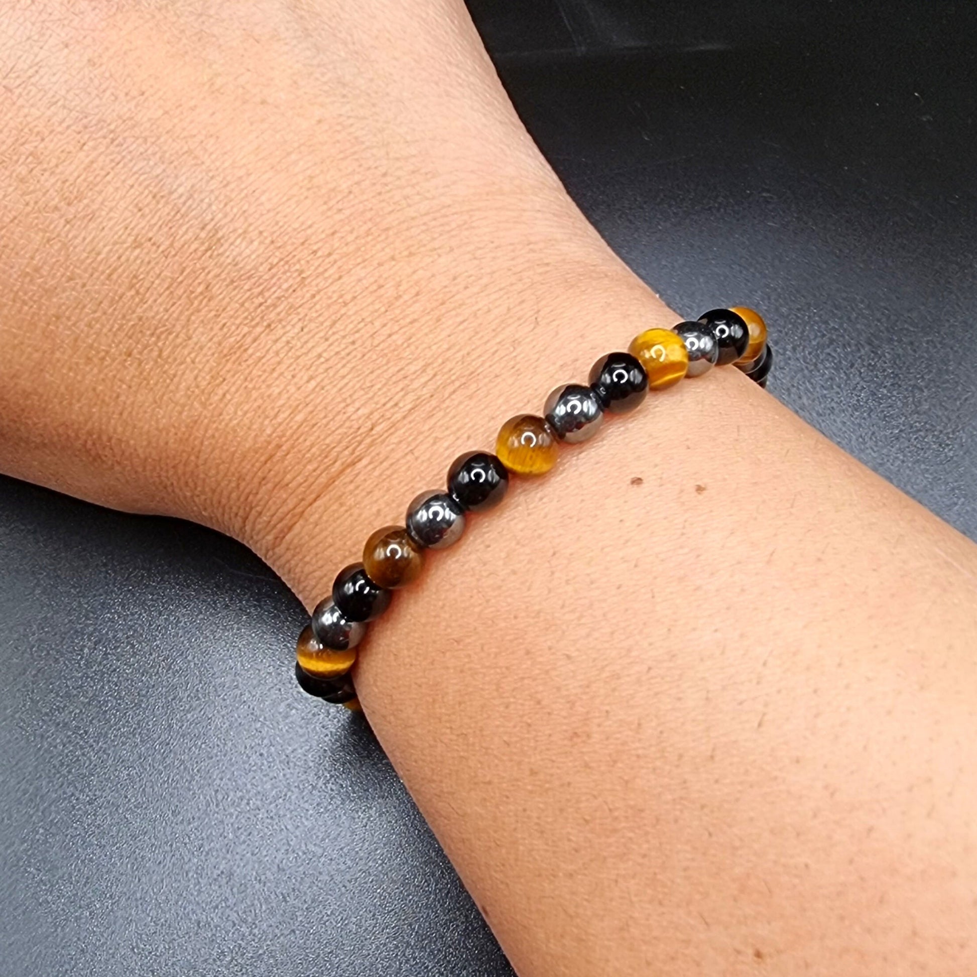 Protection Bracelet. Black Onyx - Tiger's Eye - Hematite. Healing Crystal Bracelet. Stretch Bracelet.